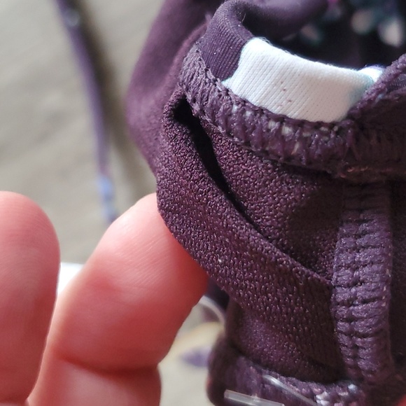 Hobie purple floral bikini top size medium - Picture 6 of 7